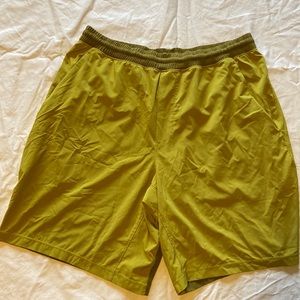 Lululemon Pace Breaker short XL 9” no liner